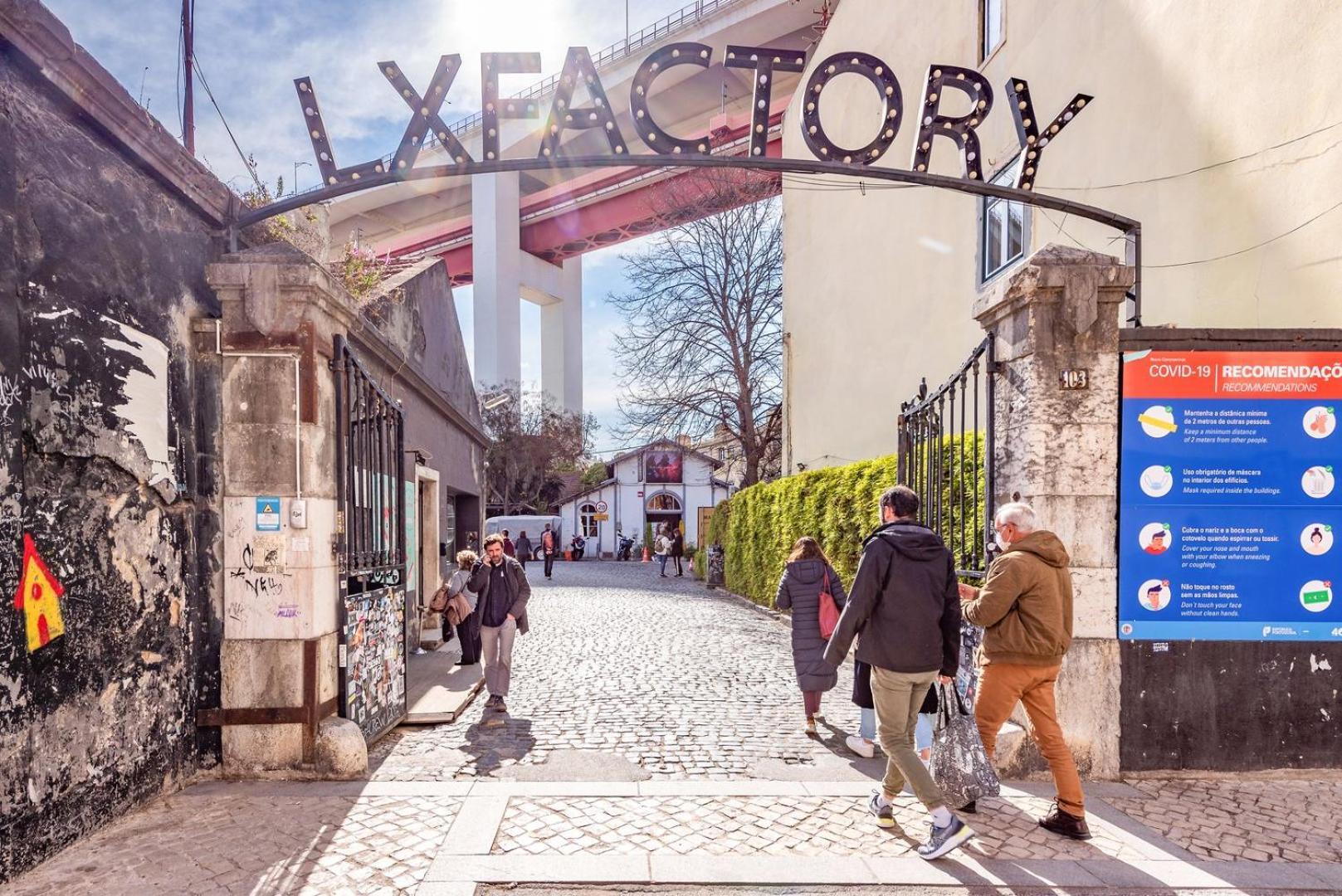 Guestready - Colourful And Modern Lxfactory Villa - Lisbon — Photos 3